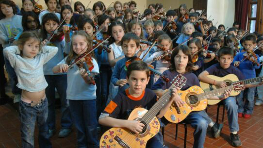 Flash mob dei bambini suzuki