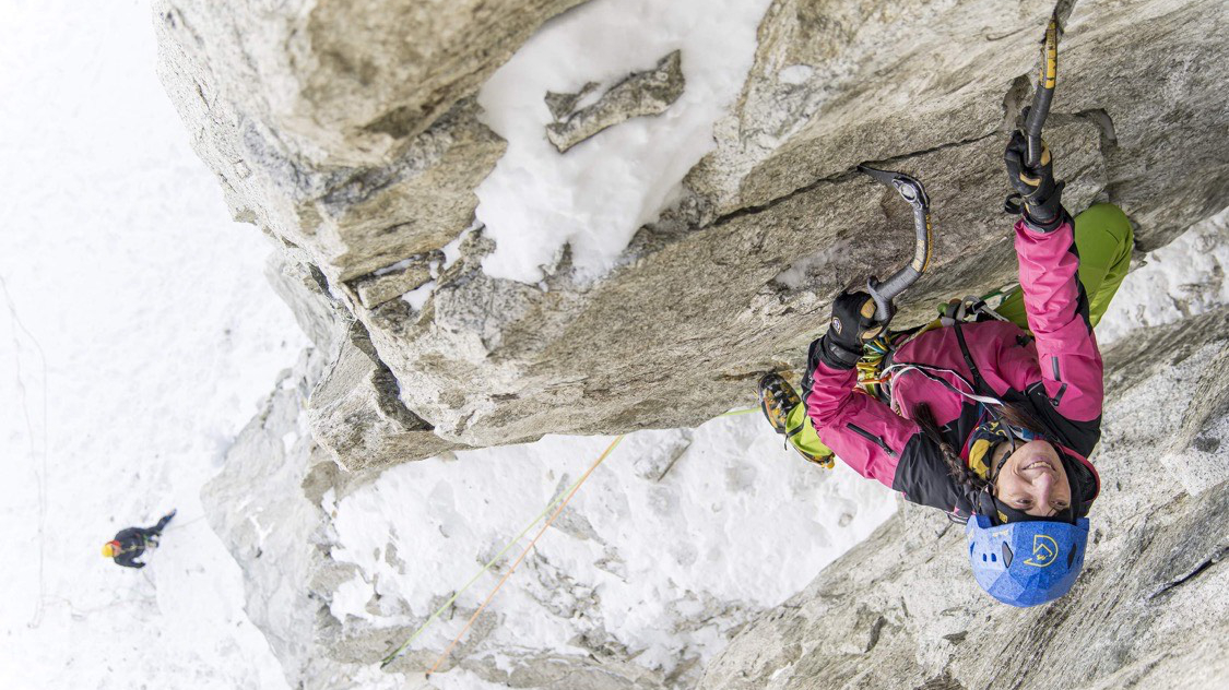 Immagine di Anna Torretta durante una scalata